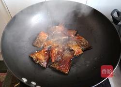 辣炒白萝卜熏鱼干的做法图解3