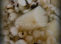 山药薏米芡实粥