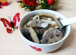 菜干南北杏煲猪肺汤