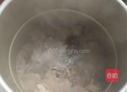 排骨炖笋雪菜的做法图解1