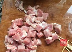 牙签肉的做法图解1