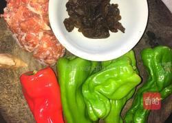 青椒炒肉丝的做法图解1