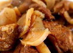 砂锅小笨鸡土豆干(东北菜)