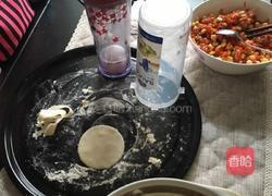玉米胡萝卜肉沫饺的做法图解3