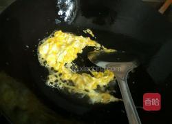 胡萝卜蛋炒饭的做法图解3