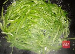青椒炒鸡蛋的做法图解4