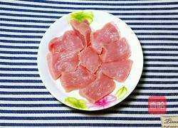 三文魚頭蕃茄土豆瘦肉湯的做法图解2