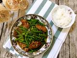 腊肠炒芦笋