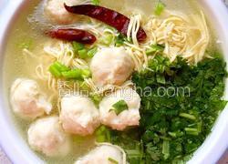 鱼丸干豆腐丝鲜汤