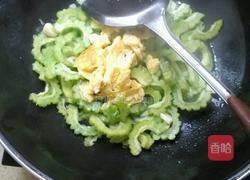 苦瓜炒蛋的做法图解4