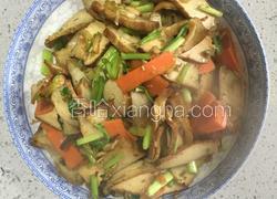 烟熏干炒芹菜