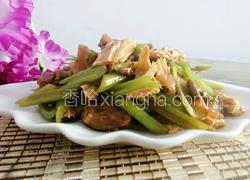 腐竹芹菜炒肉