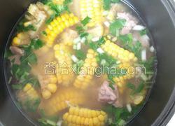 排骨玉米汤