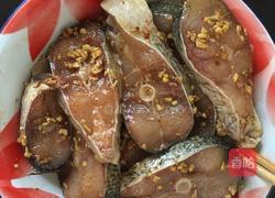 炸鱼块的做法图解1