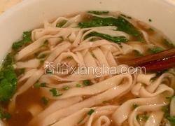咸菜腊肥肠手擀面