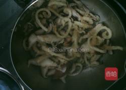 奶香椒盐肉皮米粉的做法图解2