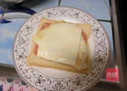 火腿煎蛋新鮮生菜三文治的做法图解11