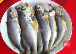 生煎小黄鱼的做法图解1
