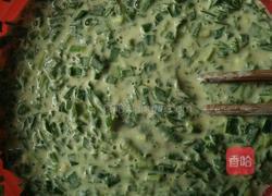 韭菜鸡蛋饼的做法图解2