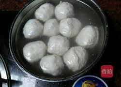 肉丸紫菜胡萝卜汤的做法图解2