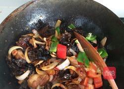 〖 洋葱木耳炒肉 〗的做法图解6