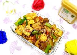 酱香花肉豆腐块