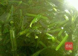 果仁菠菜的做法图解2