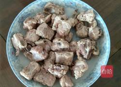 可乐焖排骨的做法图解1