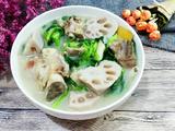 莲藕筒骨汤