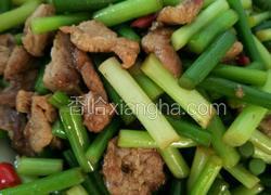 辣椒版蒜台炒肉