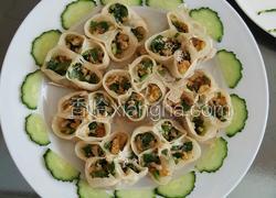 冰皮韭菜鸡蛋干贝锅贴