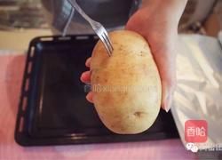 鸡蛋培根烤土豆!土豆的高颜值逆袭!的做法图解2