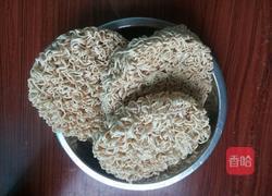 鸡蛋炒面的做法图解1