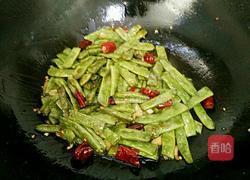 干煸四季豆的做法图解8