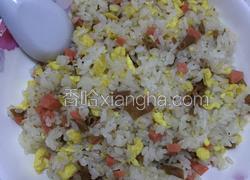 鸭肠火腿蛋炒饭