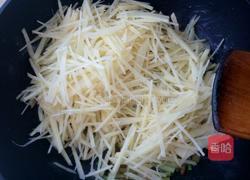 土豆丝炒芹菜的做法图解6