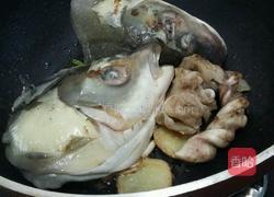 鱼头豆腐汤的做法图解4