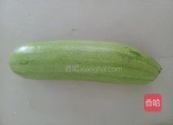 家常菜小瓜炒鸡蛋的做法图解1