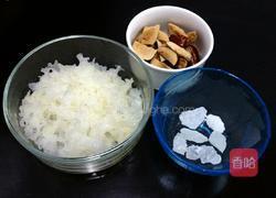 冰糖银耳红枣汤的做法图解3