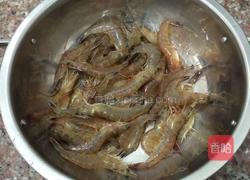 红烧基围虾的做法图解1