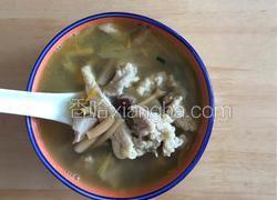黄花菜香菇肉片汤
