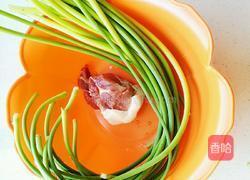 肉炒蒜苔的做法图解1