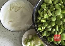 清炒蚕豆的做法图解1