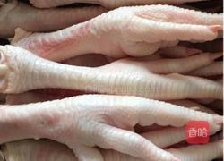 《凉拌凤爪》“就是鸡爪”的做法图解1