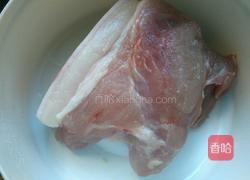 青椒回锅肉的做法图解1