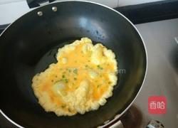 洋葱黄瓜抄饭的做法图解2