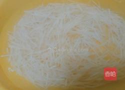 土豆丝炒肉的做法图解2