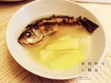 清炖野生小鲫鱼