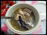 花旗参炖乌鸡汤