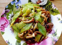 蚝油莴笋炒鸡腿菇